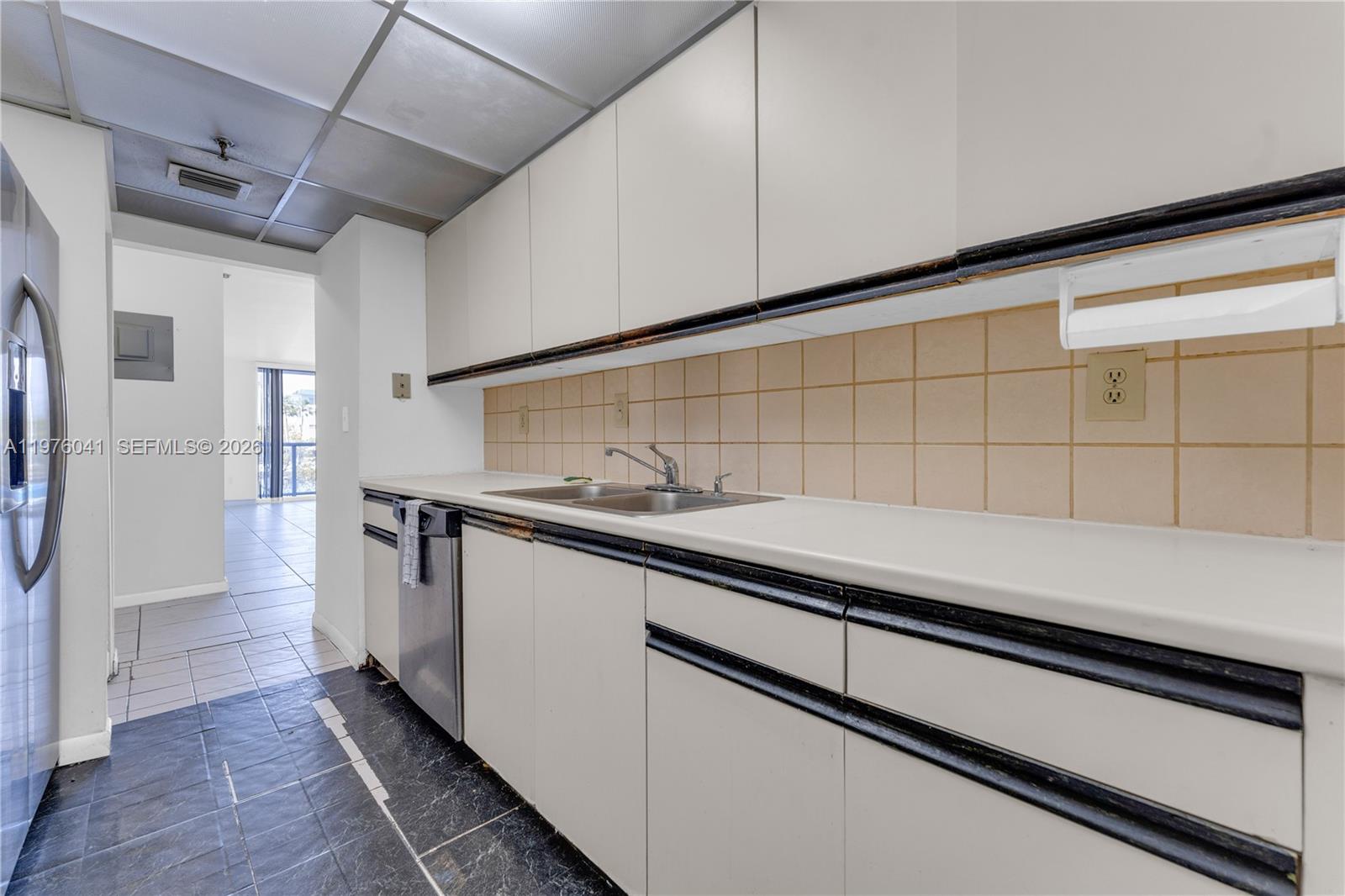 THE ROYAL CLUB CONDO - Residential