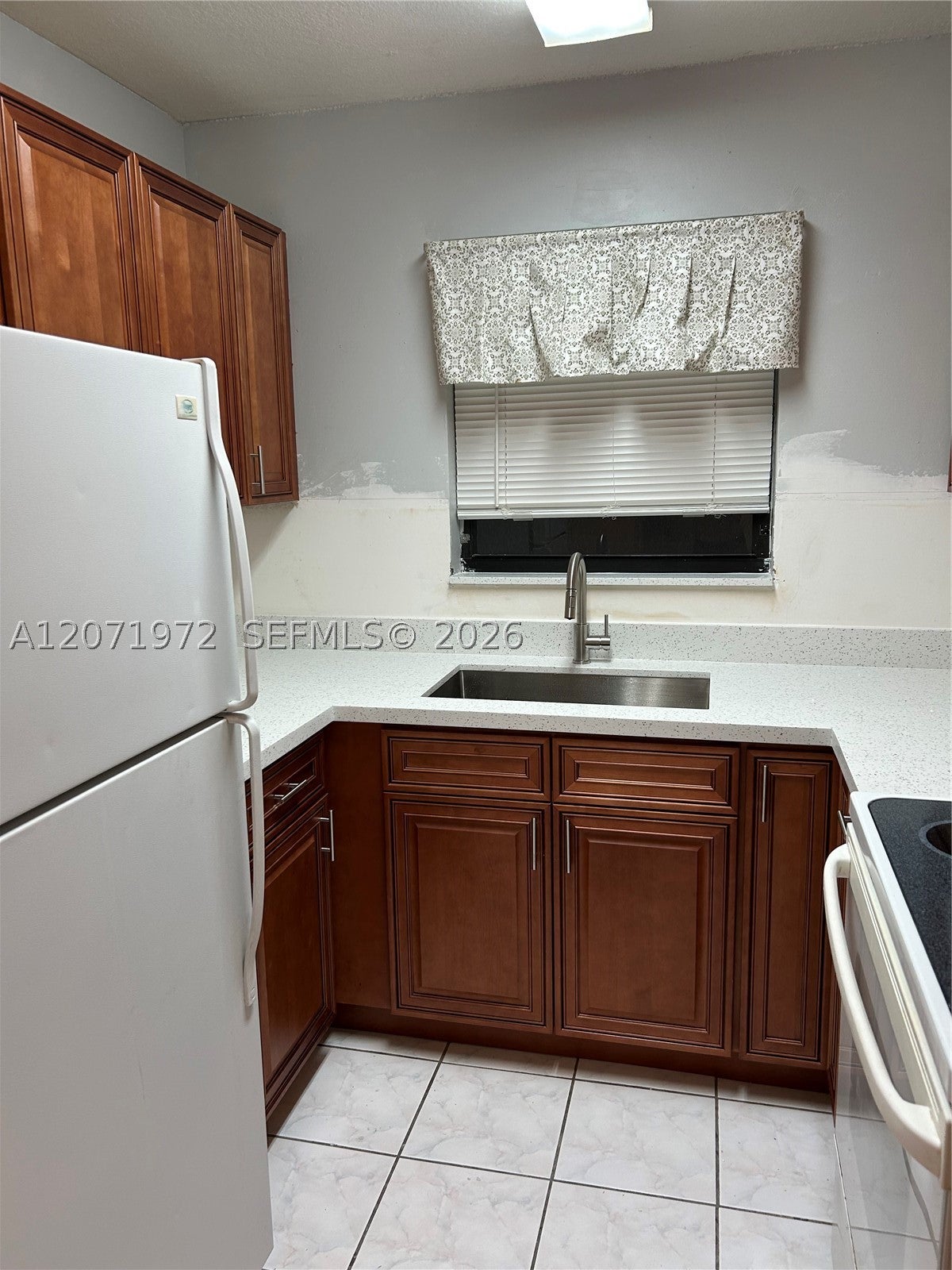 1925 Madison St 14