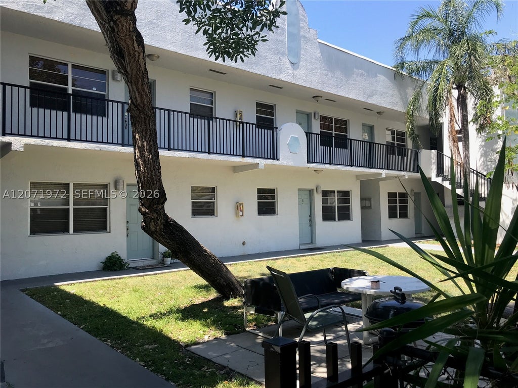 Photo of 1925 Madison St #14, Hollywood, FL 33020 (MLS # A12071972)