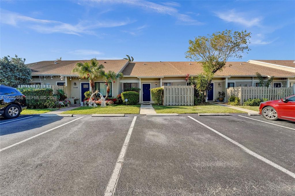 Photo of 11154 NW 37th St, Sunrise, FL 33351 (MLS # A12005484)