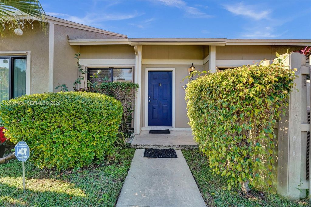 Photo of 11154 NW 37th St, Sunrise, FL 33351 (MLS # A12005484)