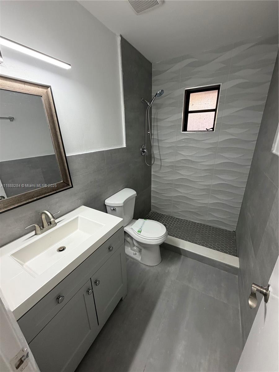 FLORAL PK 1ST AMD - Residential Income