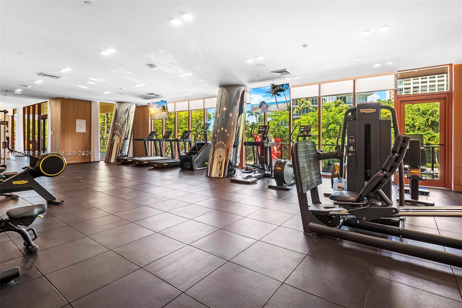 RHODES AMD NEW BISC - Residential Lease