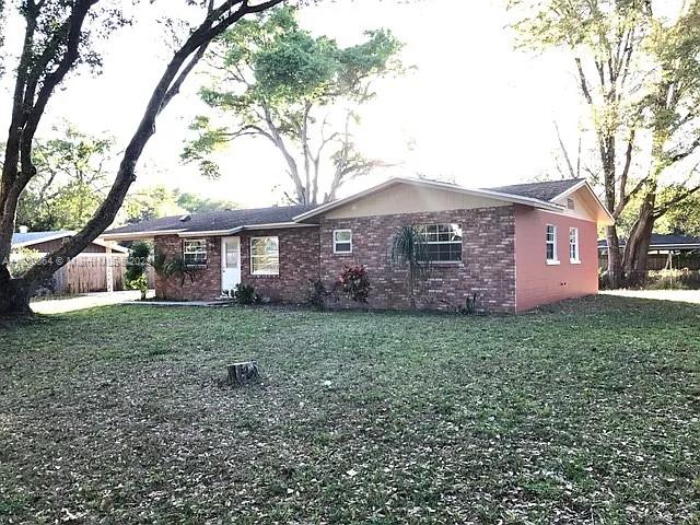 Foreclosure Auction Ends July 29,2025 at 10:00 AM EST. Discover this charming 3-bedroom, 2-bathroom single-family home in a quiet Lakeland neighborhood a compelling opportunity to acquire a well-maintained residence. The list price is the opening bid for the online auction. Sold As-is with Clear Title. Explore more details and submit your bid through Federa Home App.