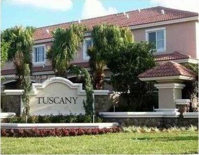 3/2.5 CORNER UNIT IN A GATED COMMUNITY TUSCANY , TENANT OCCUPIED TILL MARCH 2026