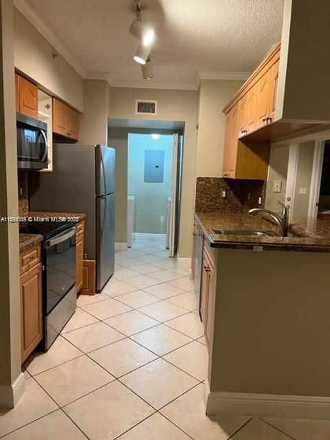 PALMS POINT CONDO - Residential
