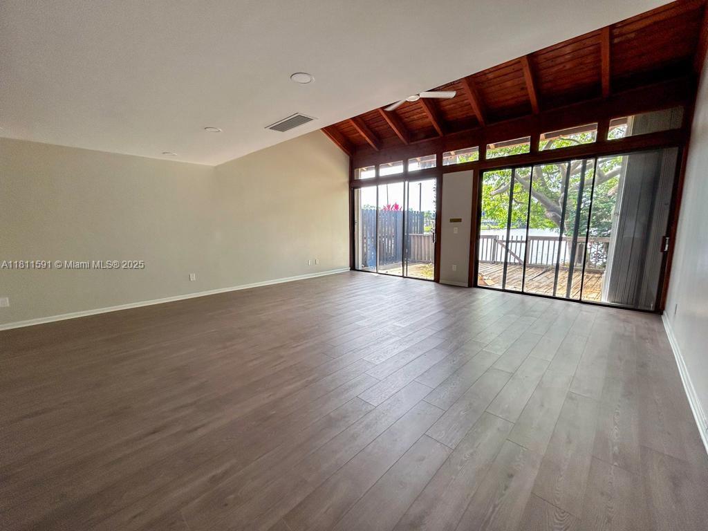 Rental Property at 7876 Nw 11th Pl 7876, Plantation, Miami-Dade County, Florida - Bedrooms: 3 
Bathrooms: 3  - $3,200 MO.