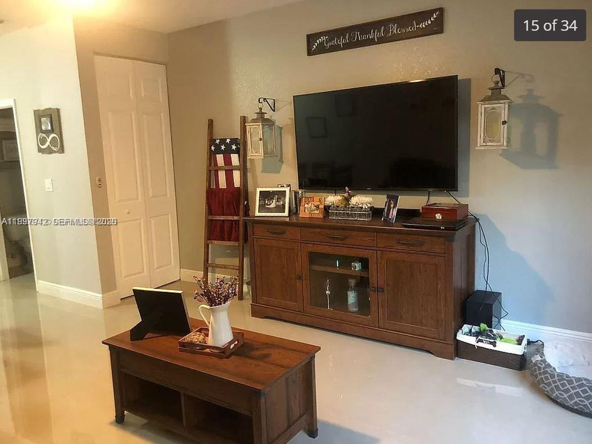 LAS TERRAZAS AT VIZCAYA C - Residential Lease