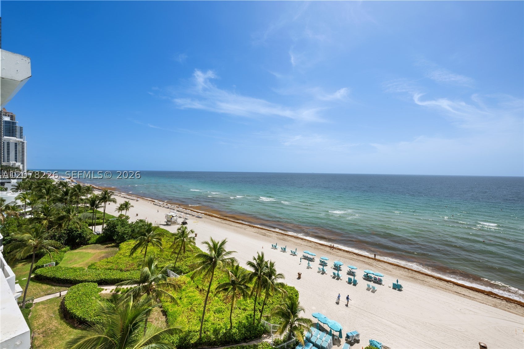 16711 Collins Ave 907