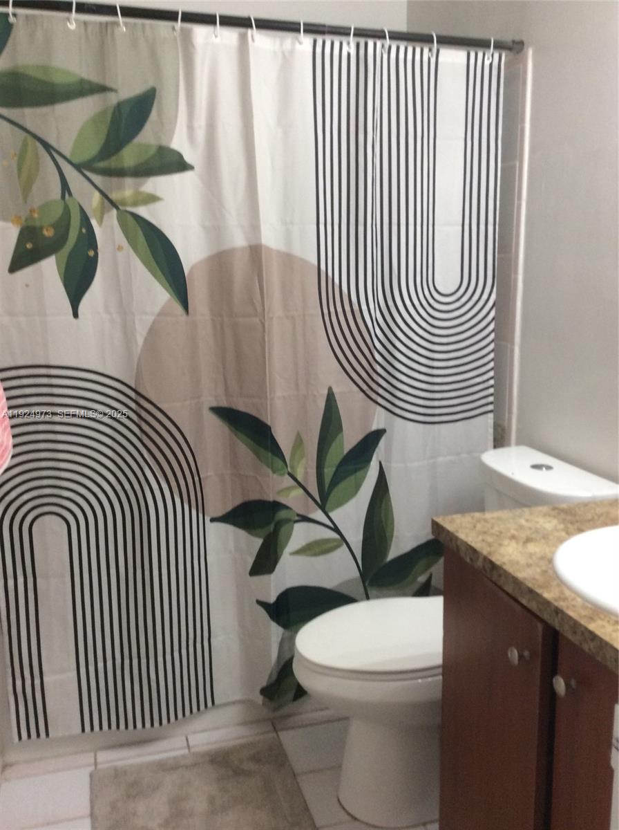 WATERSIDE TOWNHOMES SEC 1 - Residential