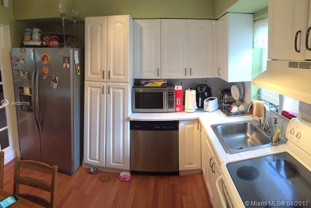 ACRES LAKE ESTATES - Residential Lease