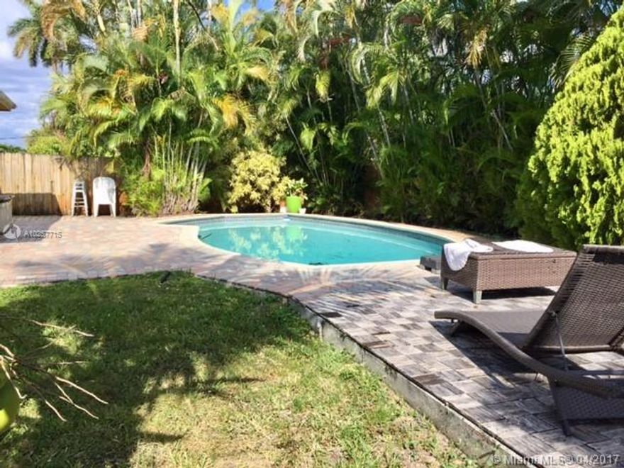 3 Bed and 2 bath home with private pool