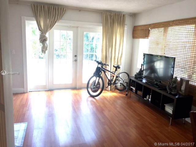 ACRES LAKE ESTATES - Residential Lease