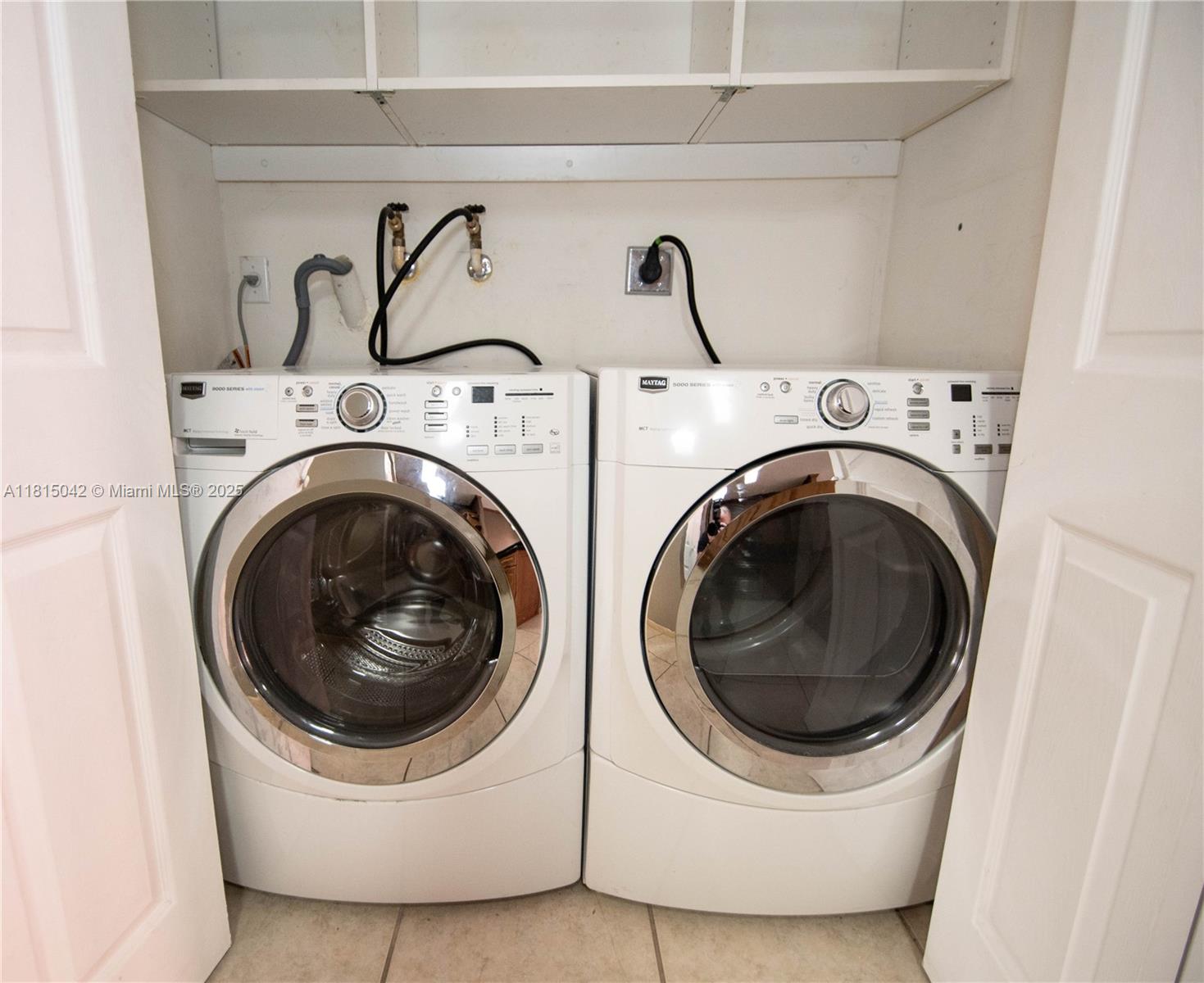 SPANISH LAKES 2ND ADDN - Residential