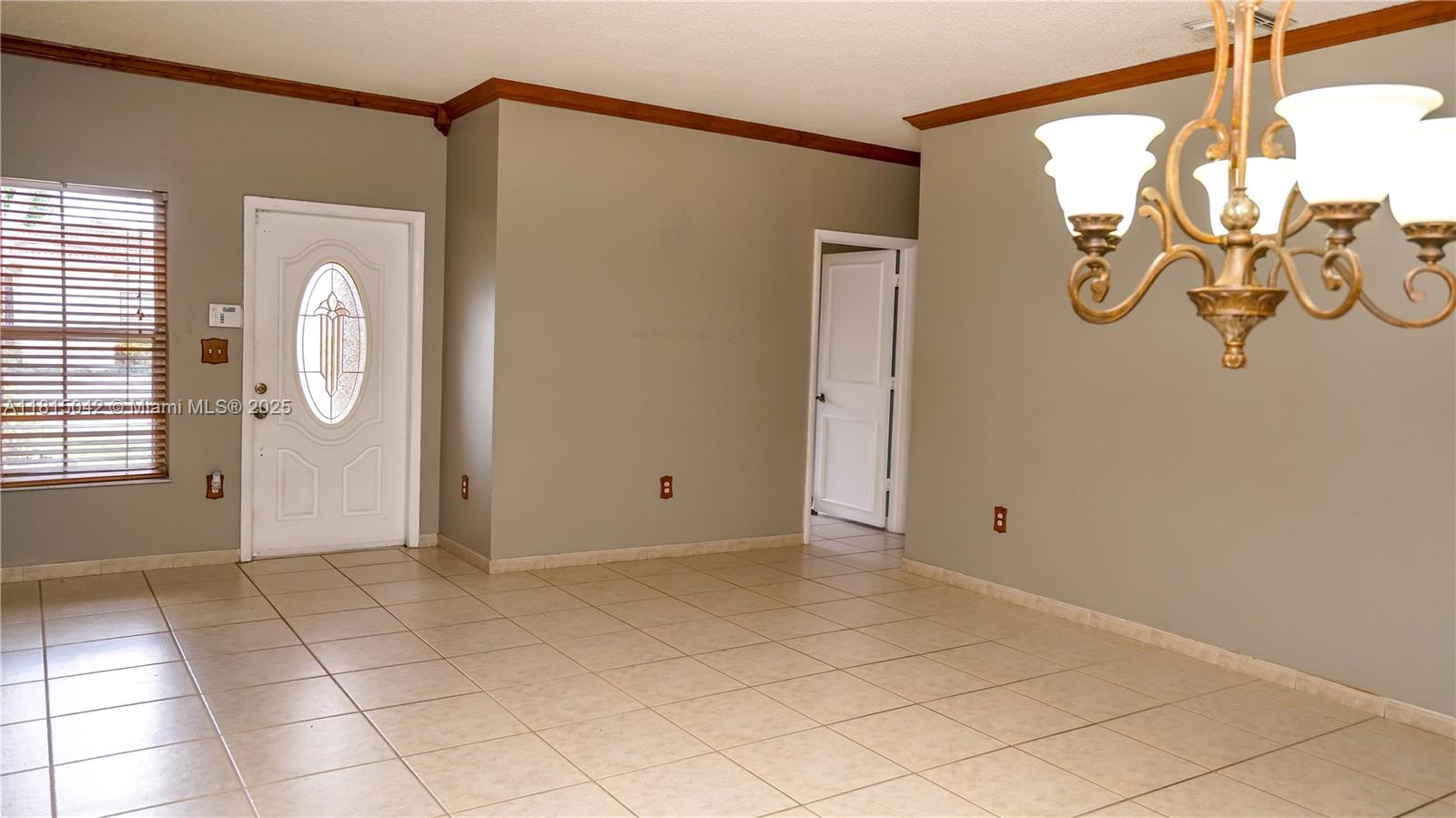 SPANISH LAKES 2ND ADDN - Residential