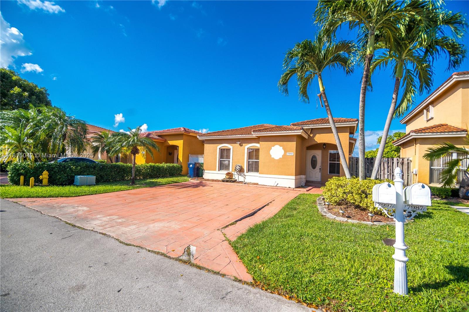 SPANISH LAKES 2ND ADDN - Residential