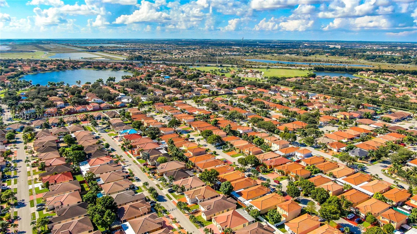 SPANISH LAKES 2ND ADDN - Residential