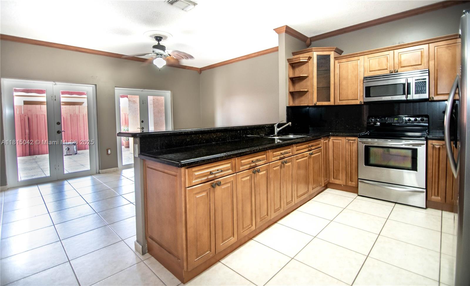 SPANISH LAKES 2ND ADDN - Residential