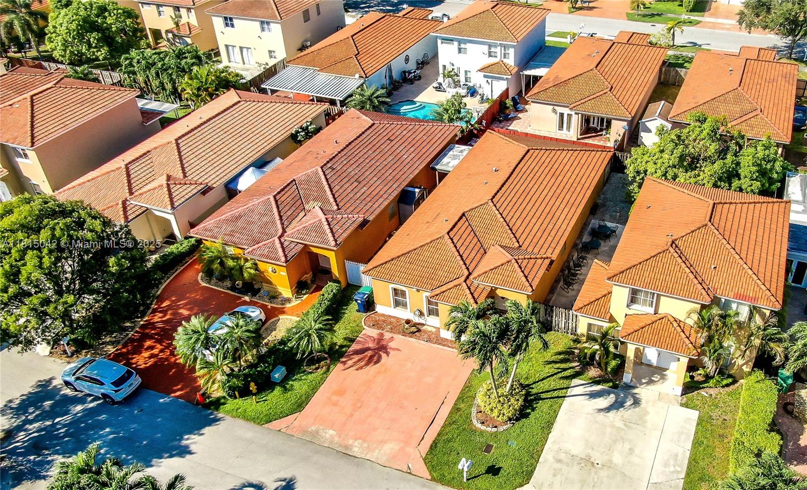 SPANISH LAKES 2ND ADDN - Residential