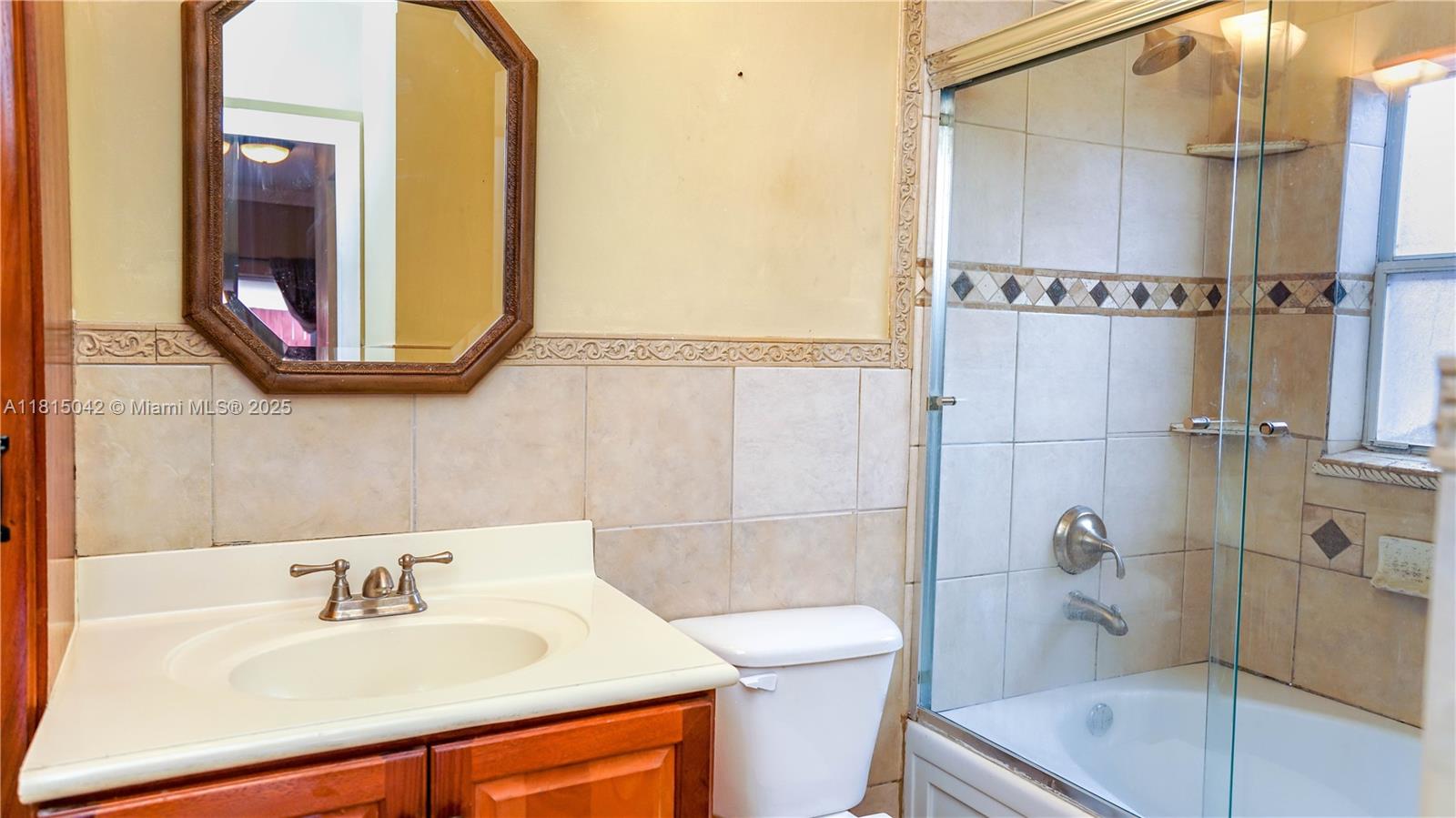 SPANISH LAKES 2ND ADDN - Residential