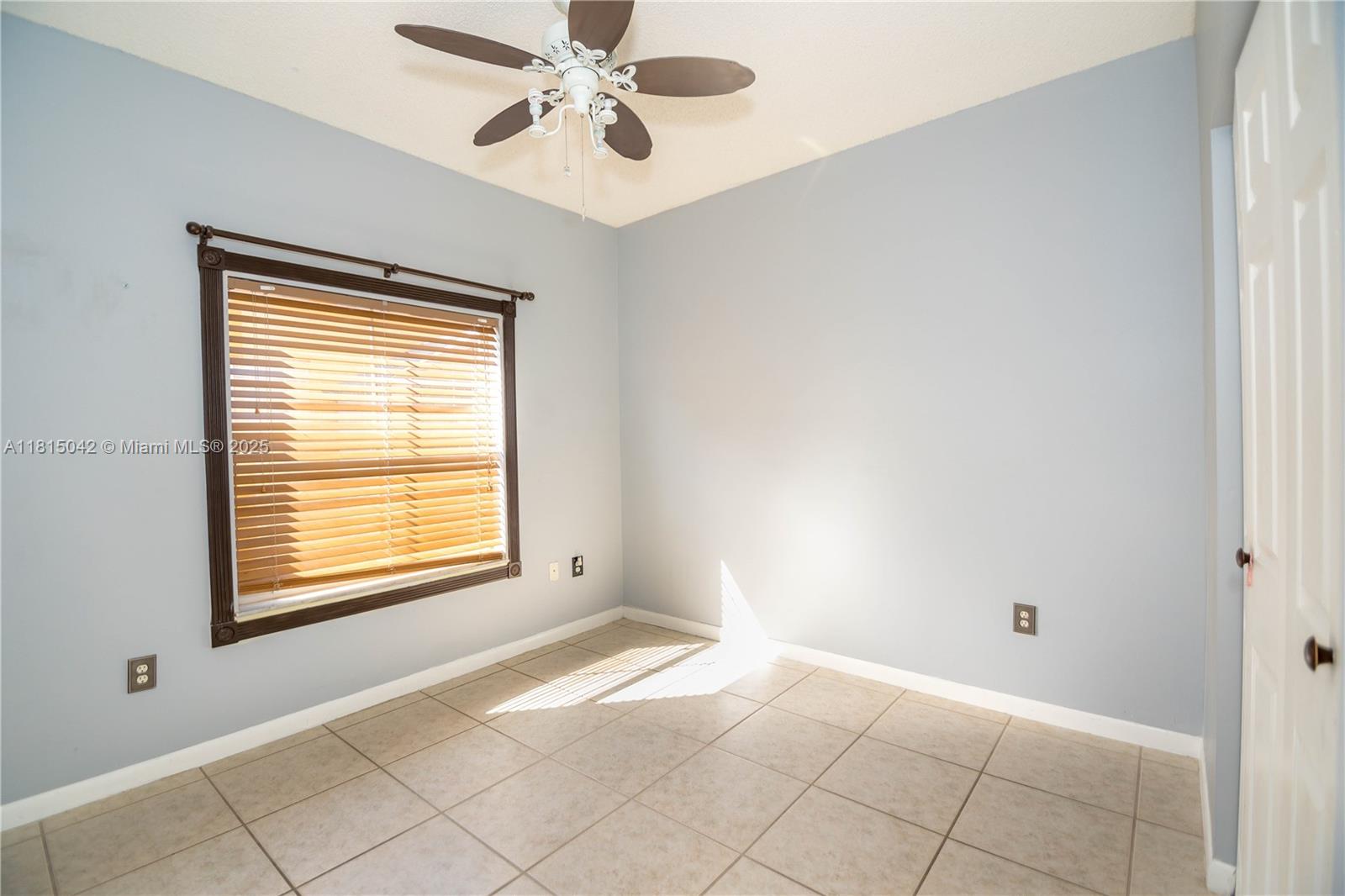 SPANISH LAKES 2ND ADDN - Residential