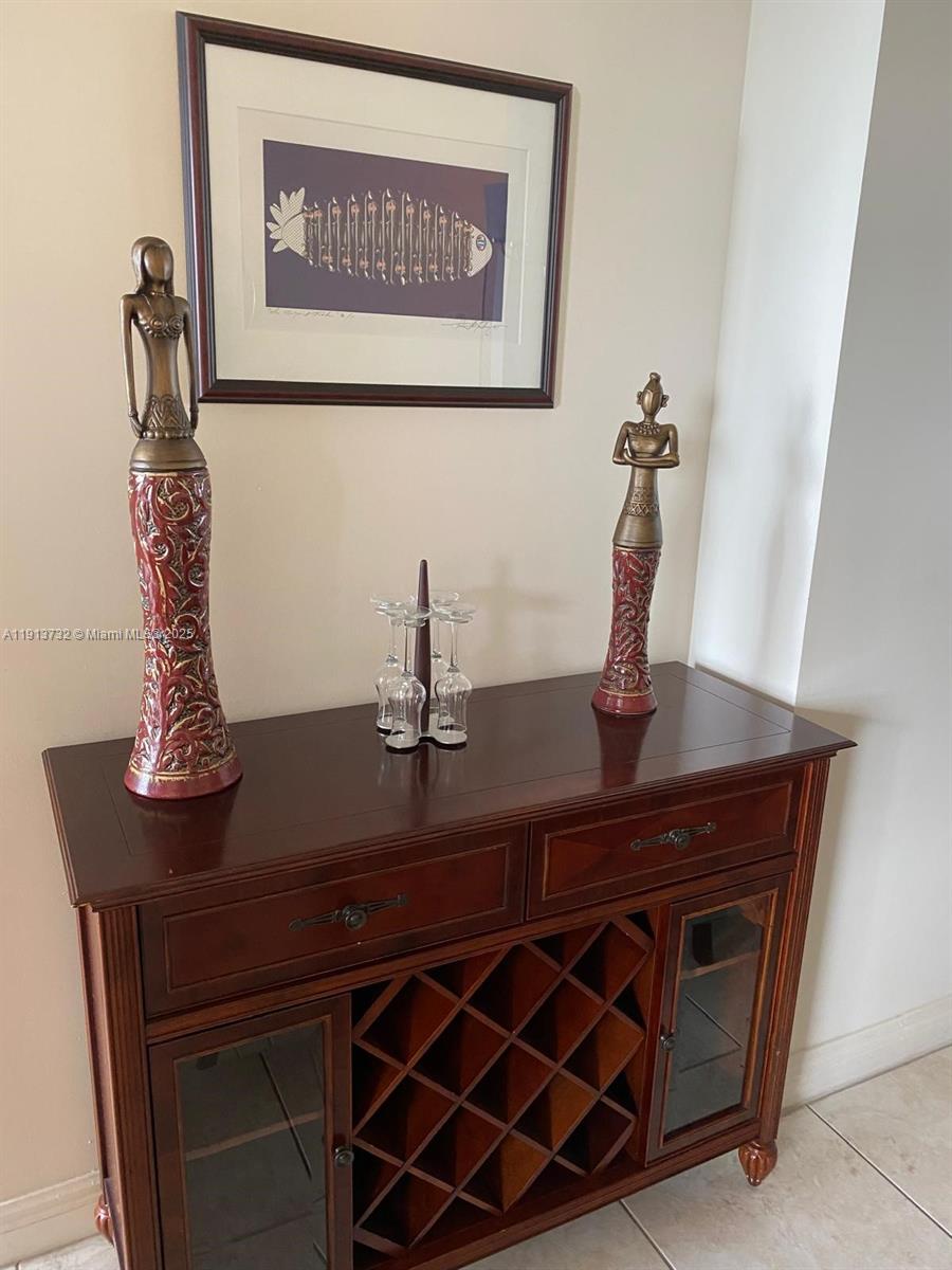 CATALONIA CONDO - Residential Lease