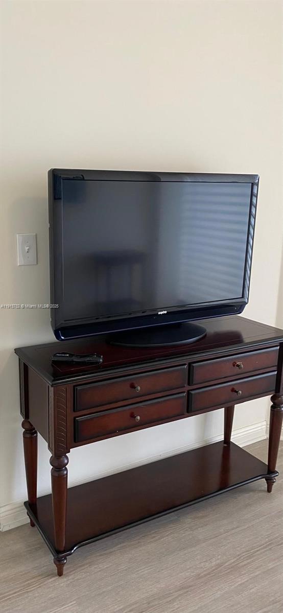 CATALONIA CONDO - Residential Lease