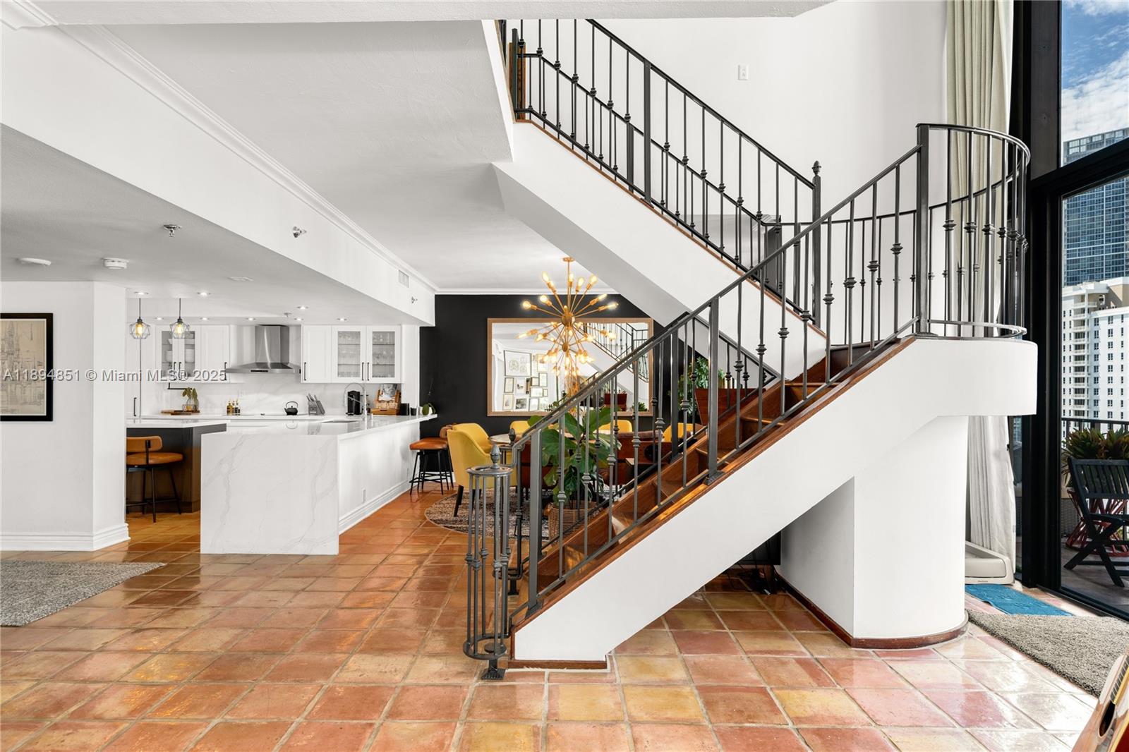 520 Brickell Key Dr APH00