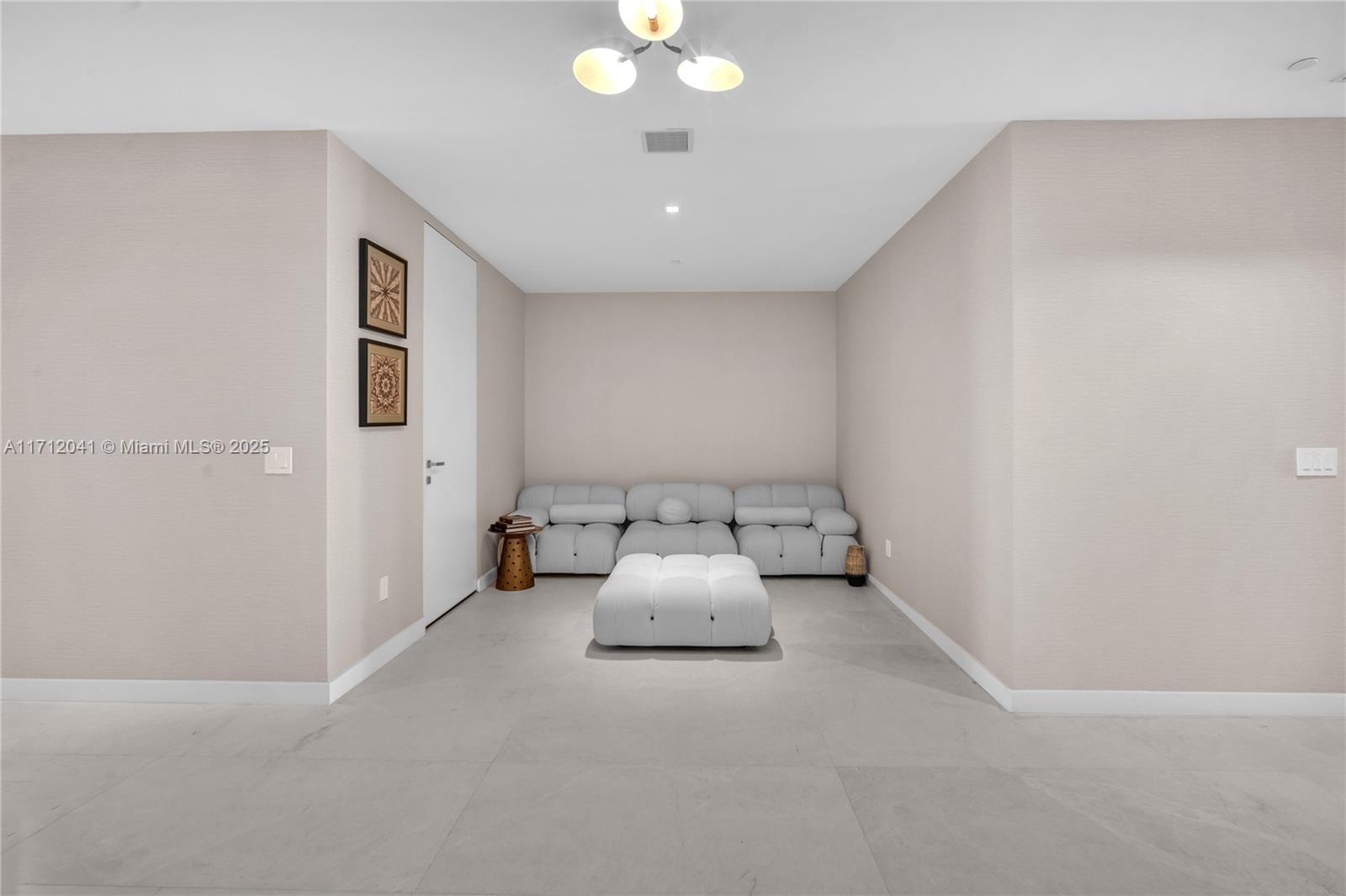 18975 COLLINS CONDO - Residential