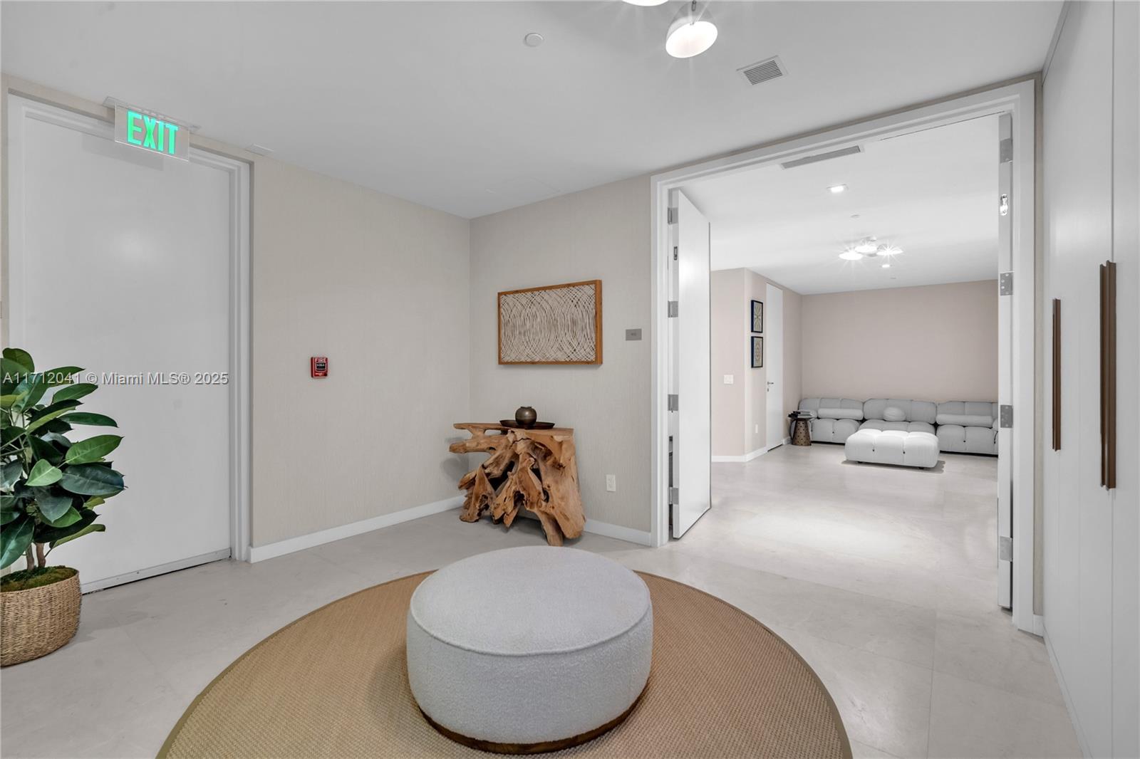 18975 COLLINS CONDO - Residential