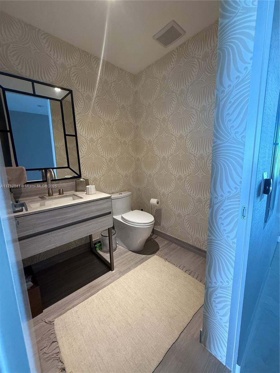 18975 COLLINS CONDO - Residential