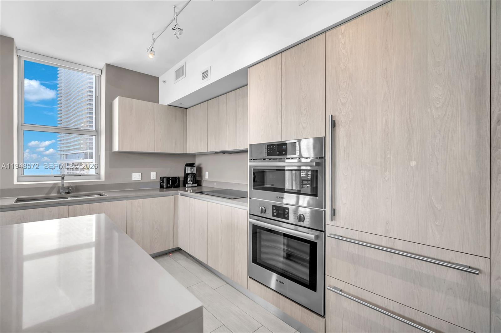 4010 SOUTH OCEAN CONDO - Residential