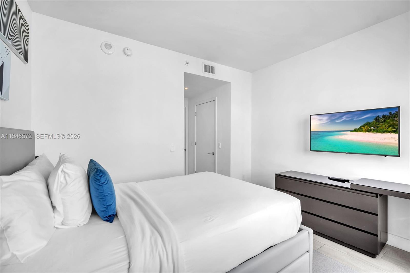 4010 SOUTH OCEAN CONDO - Residential