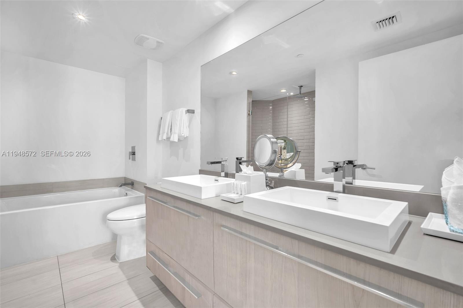 4010 SOUTH OCEAN CONDO - Residential