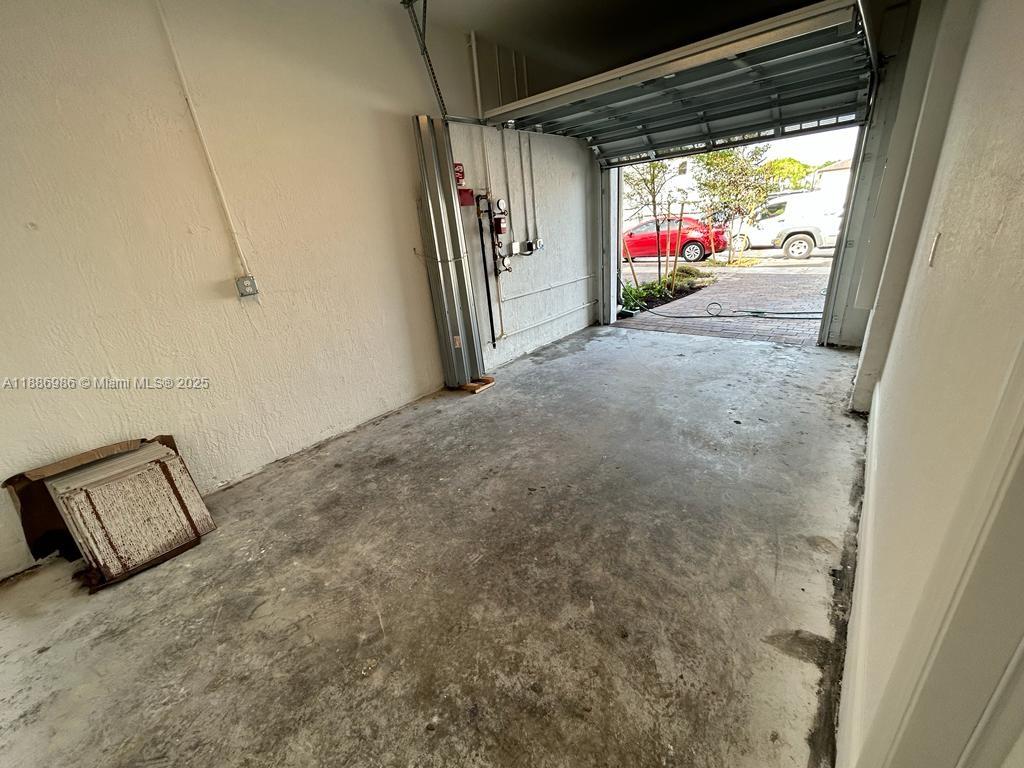 SUNSET PINES - Residential Lease