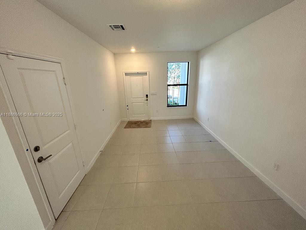 SUNSET PINES - Residential Lease