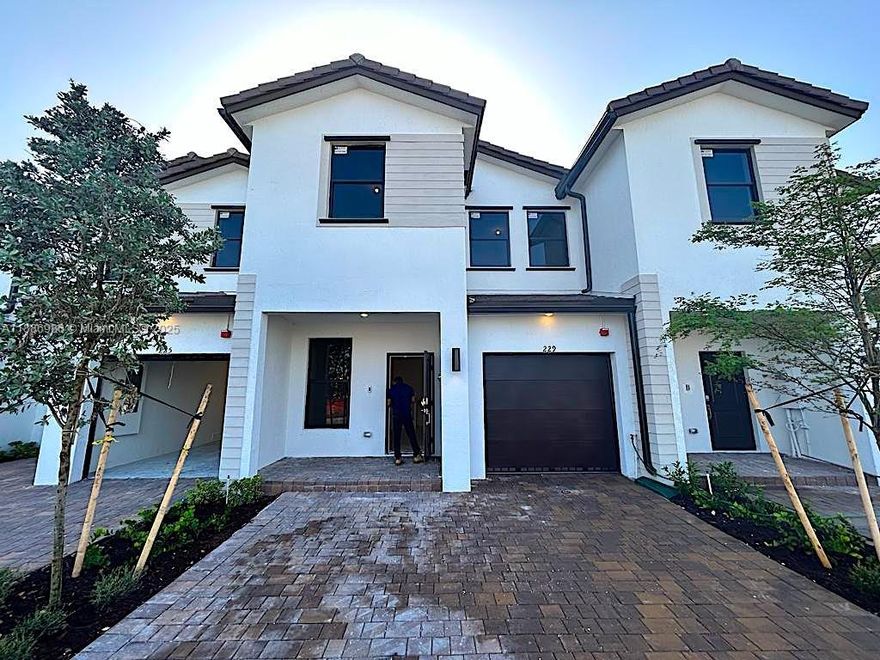 RECENTLY BUILT TH IN SUNSET PINES. FAMILY FRIENDLY GATED COMMUNITY IN PEMBROKE PINES. RESORT-STYLE
CLUBHOUSE, POOL, TOT LOT AND CABANAS. CONVENIENTLY LOCATED MINUTES AWAY FROM I-75. EASY ACCESS
TO SOUHT FLORIDA FROM SOUTH BEACH TO SOUTH BEACH. DOZENS OF SHOPS, RESTAURANTS, RETAILERS AND
ENTERTAINMENT. THE FIRST FLOOR SHOWCASES A COMBINATION OF A LARGE LIVING AND DINING ROOM, A
MODERN KITCHEN WITH QUARTZ COUNTERTOPS, SS APPLIANCES. A GREAT ROOM OPENS ONTO A PATIO FOR
SUNRISE COFFEE AND STARLIGHT SUPPERS. 1-CAR GARAGE PLUS 2-CAR DRIVEWAY. SPACIOUS YARD.UPSTAIRS
FEATURES A LAVISH OWNER'S SUITE, SPA-INSPIRED BATHROOM, DUAL SINKS, OVERSIZED SHOWER AND WALKIN CLOSET. LAUNDRY A 2 RESTFUL SECONDARY BEDROOMS AND BATHROOM. DREAMED HOME. READ BROKERS REMARKS FOR INSTRUCTIONS.