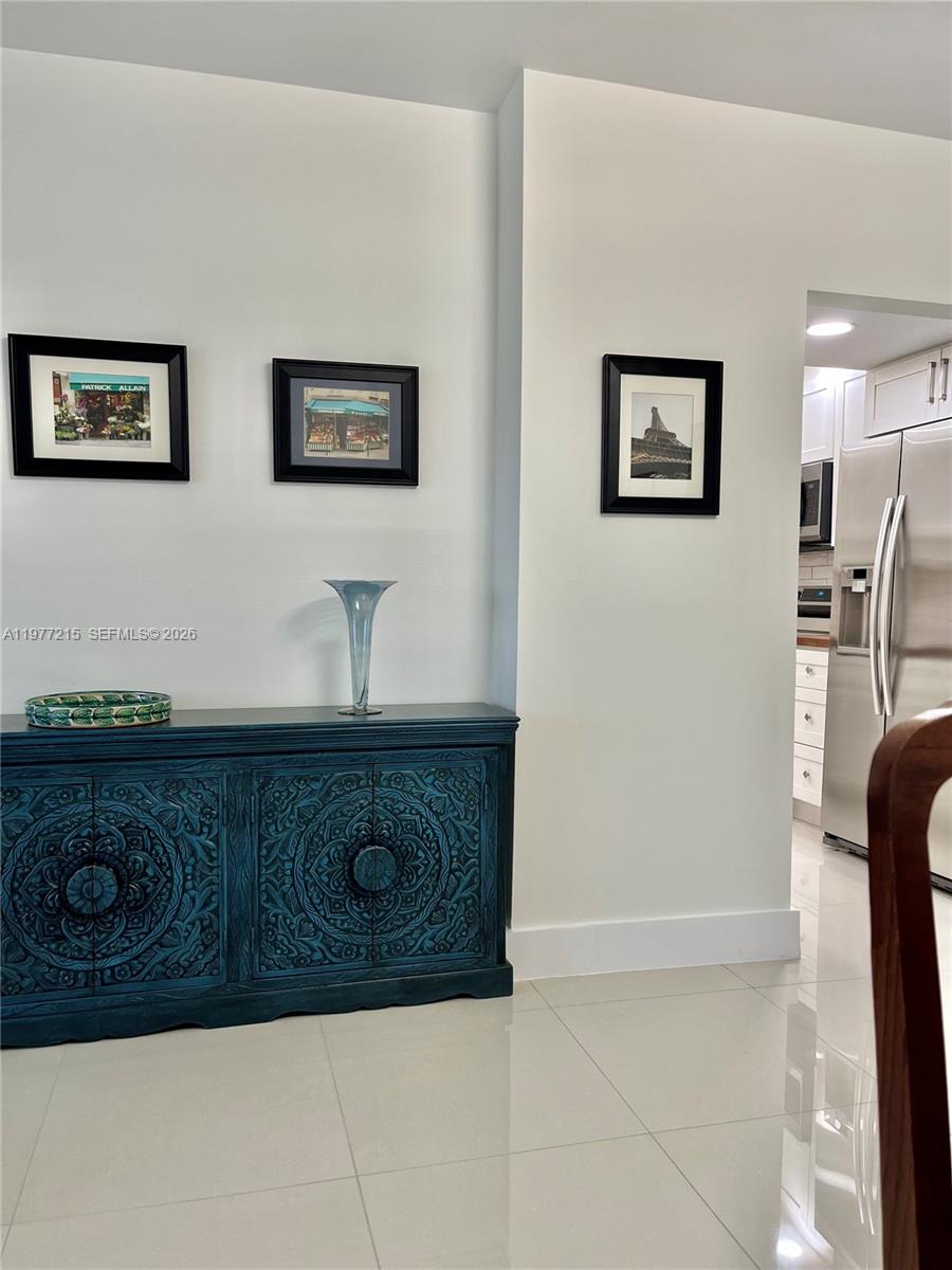 HILLCREST EAST NO 26 COND - Residential