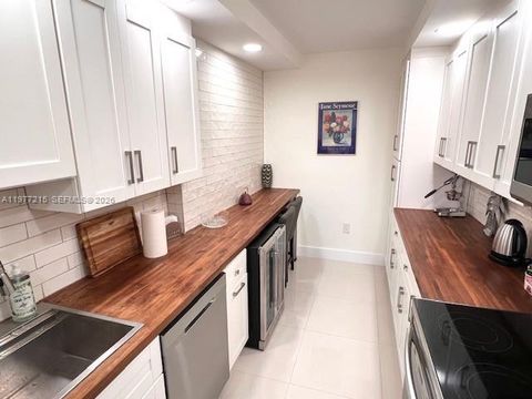 4001 Hillcrest Dr 1014 Hollywood FL 33021