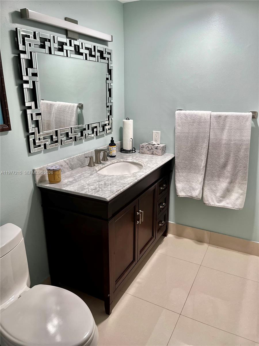 HILLCREST EAST NO 26 COND - Residential