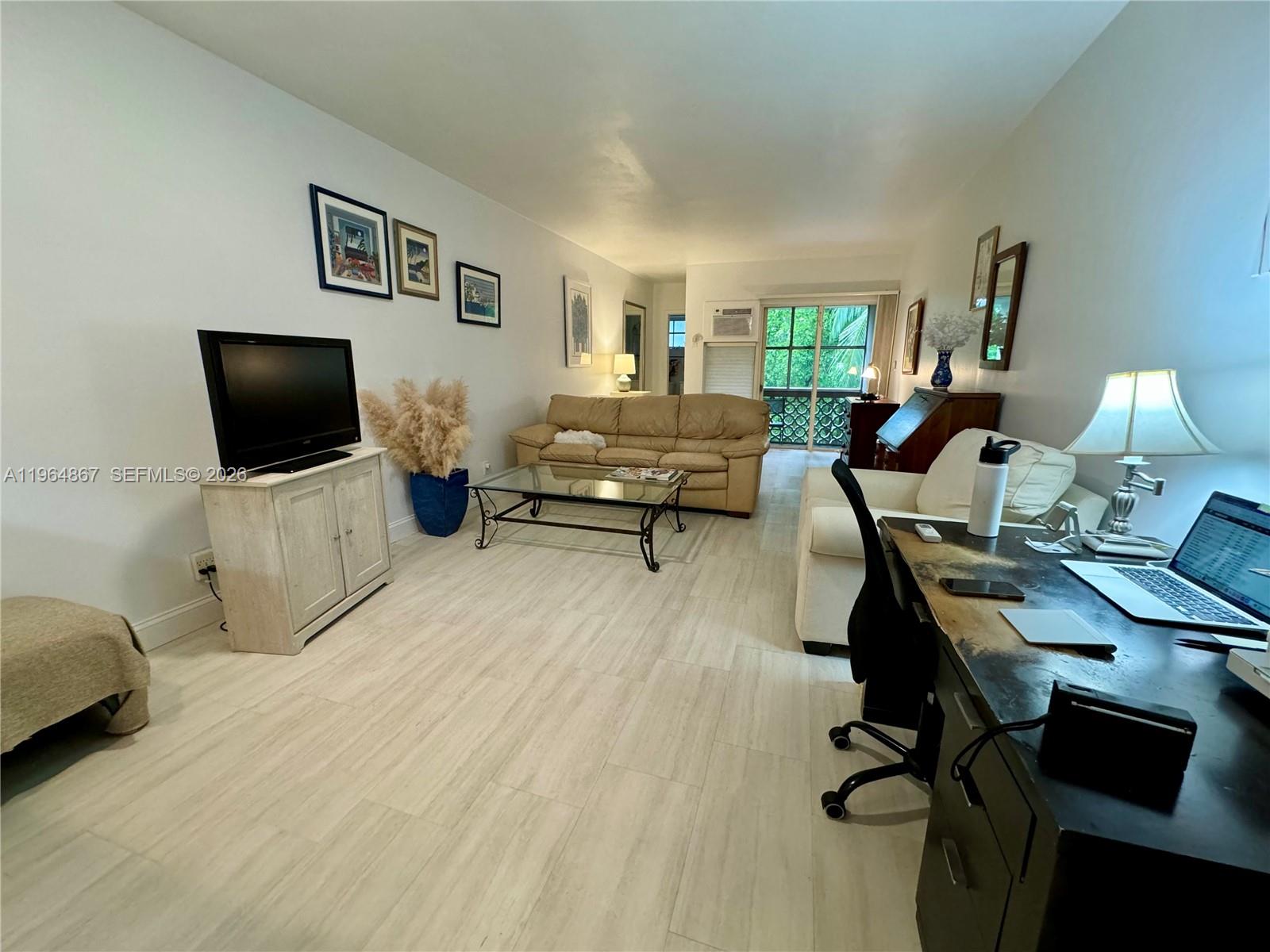 SANTONA CONDO - Residential