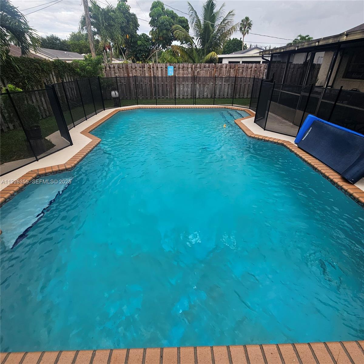 SUNRISE GOLF VLG SEC 24 - Residential Lease