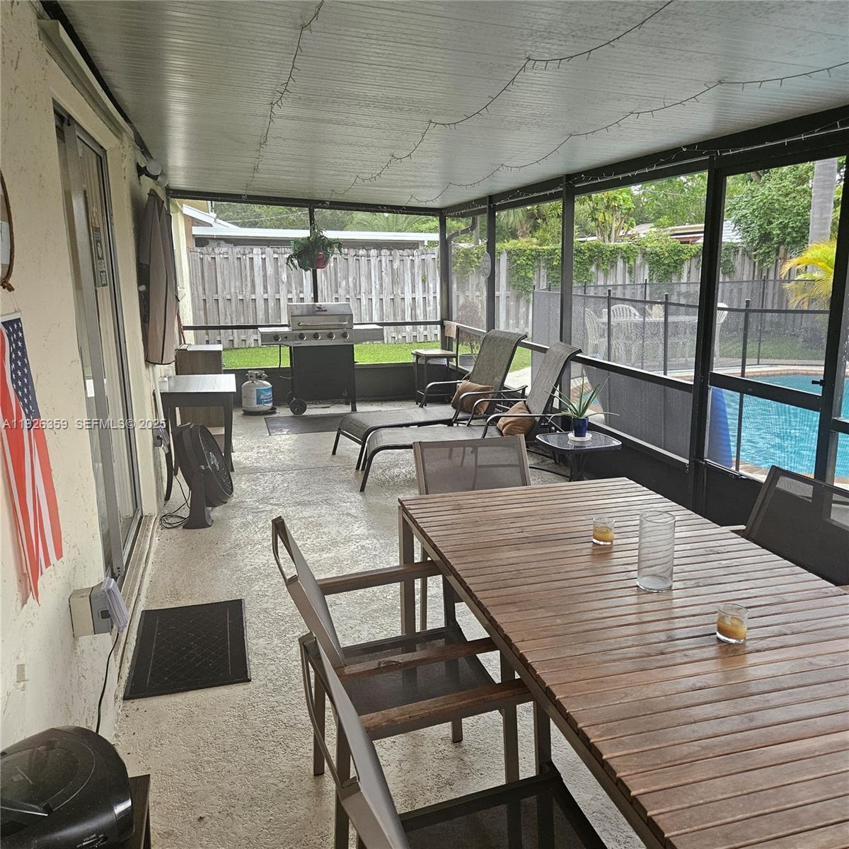 SUNRISE GOLF VLG SEC 24 - Residential Lease