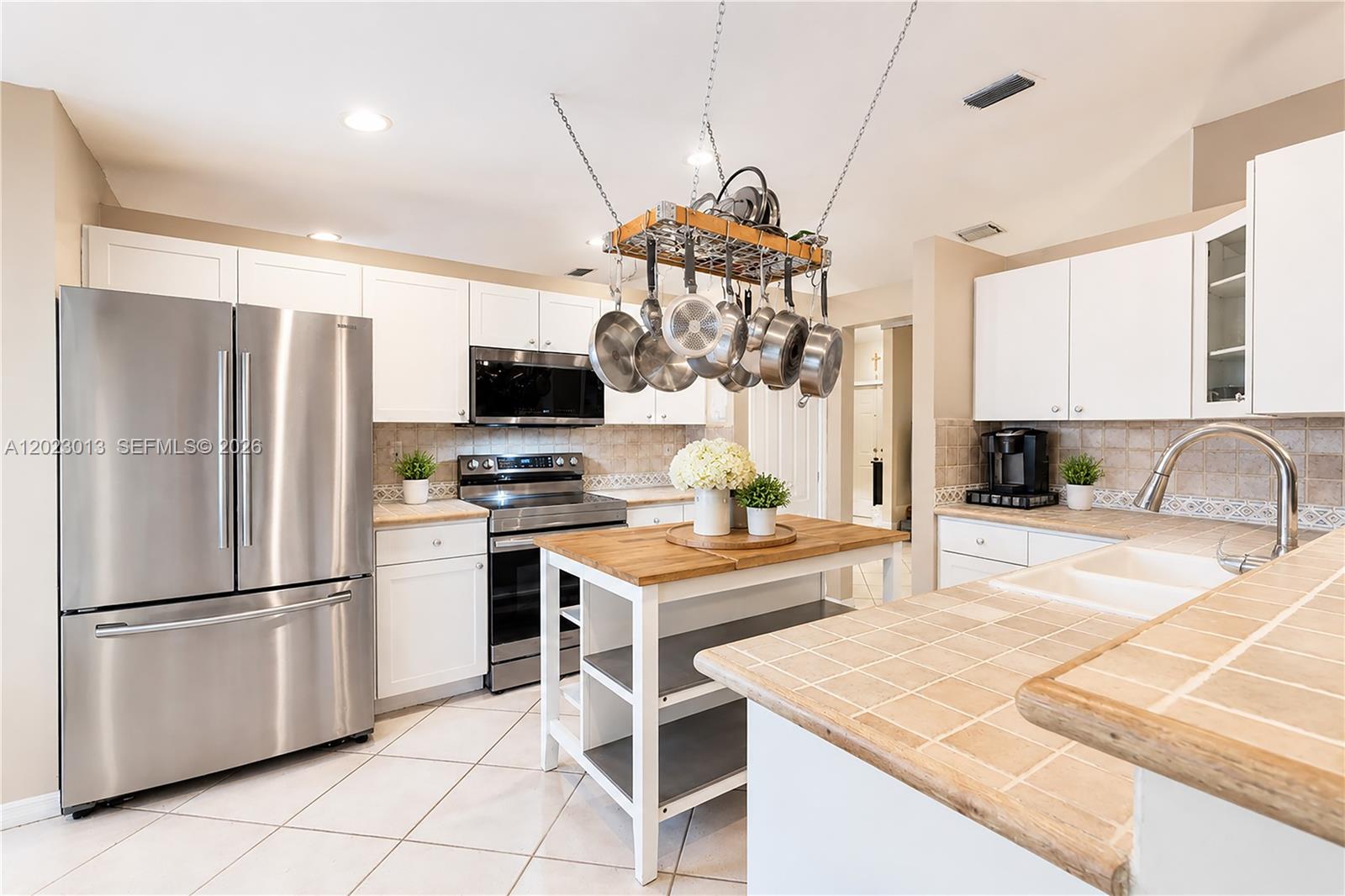 CHRISTINA ESTATES - Residential