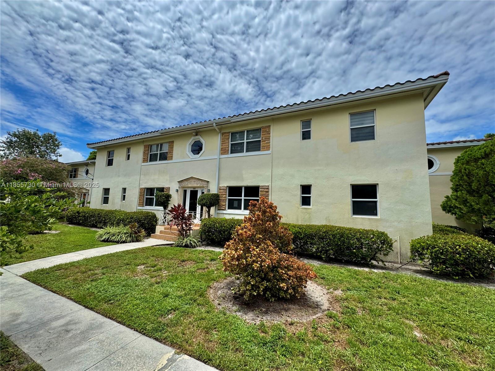 Welcome to your dream condo in an amazing location! (MIAMI SHORES) This move-in ready unit is situated in a quiet building and neighborhood, surrounded by lush trees and beautifully maintained gardens that enhance your serene living experience.
Featuring a fully updated interior, this condo boasts impact windows that let in lots of natural ligh. The living room, kitchen and bathroom come equipped with pre-installed Venetian blinds for added privacy and style.
Additional highlights include a well-maintained A/C unit, 1 assigned parking space, private entrance, private porch, brand new roof, and numerous other upgrades that make this home truly special.
Centrally located, within walking distance to grocery stores, pharmacies, restaurants, and more. won’t last long!