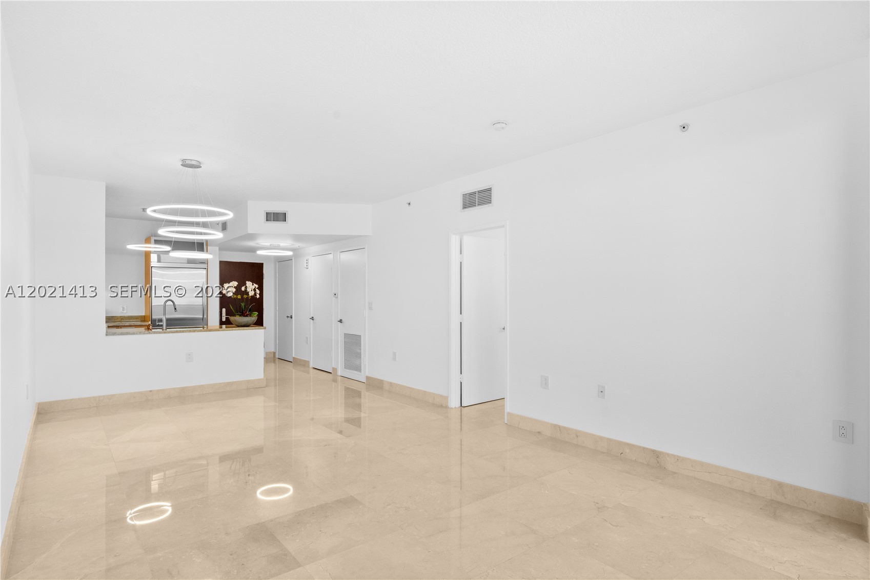 16275 Collins Ave 1703