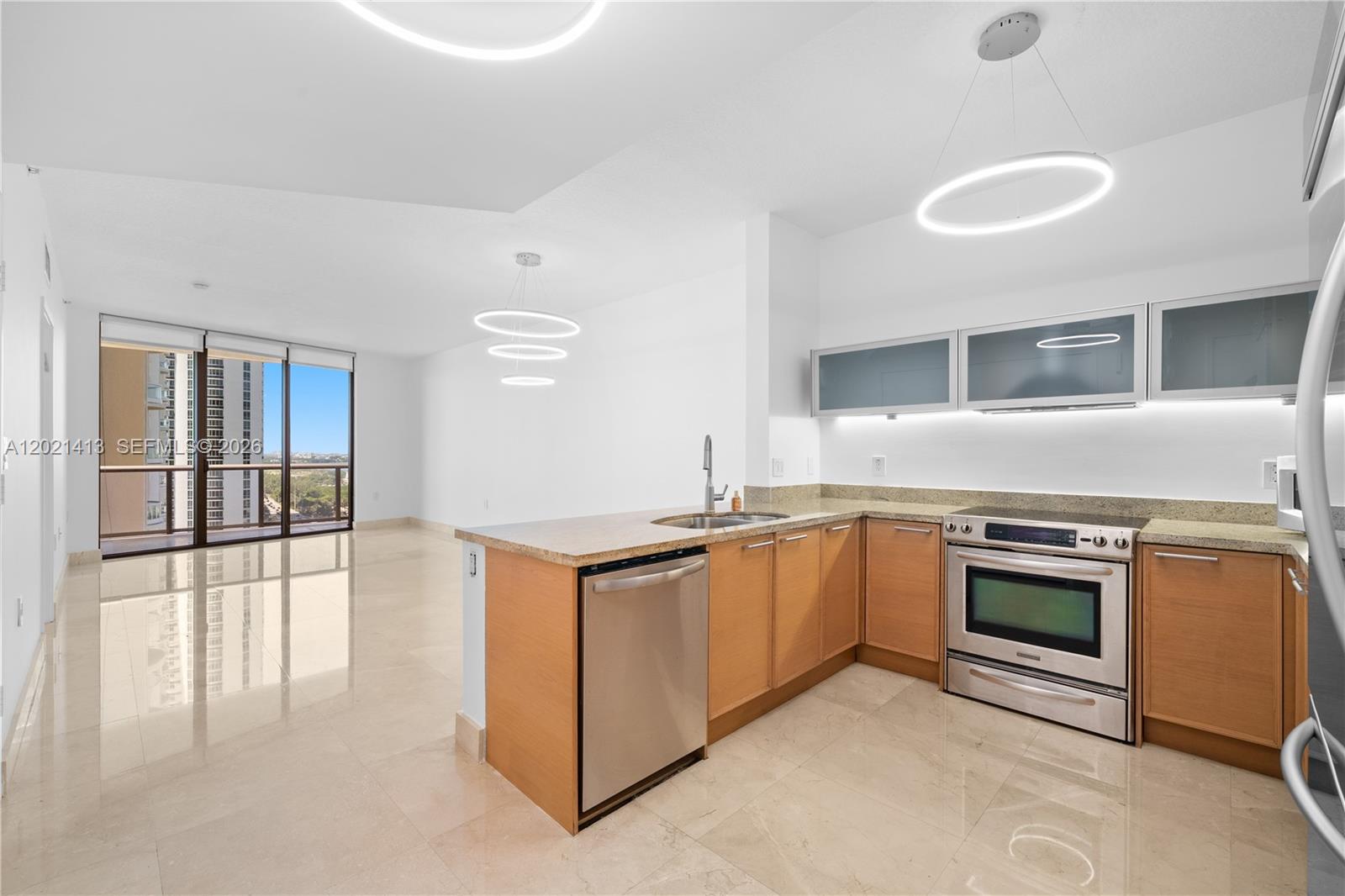 16275 Collins Ave 1703