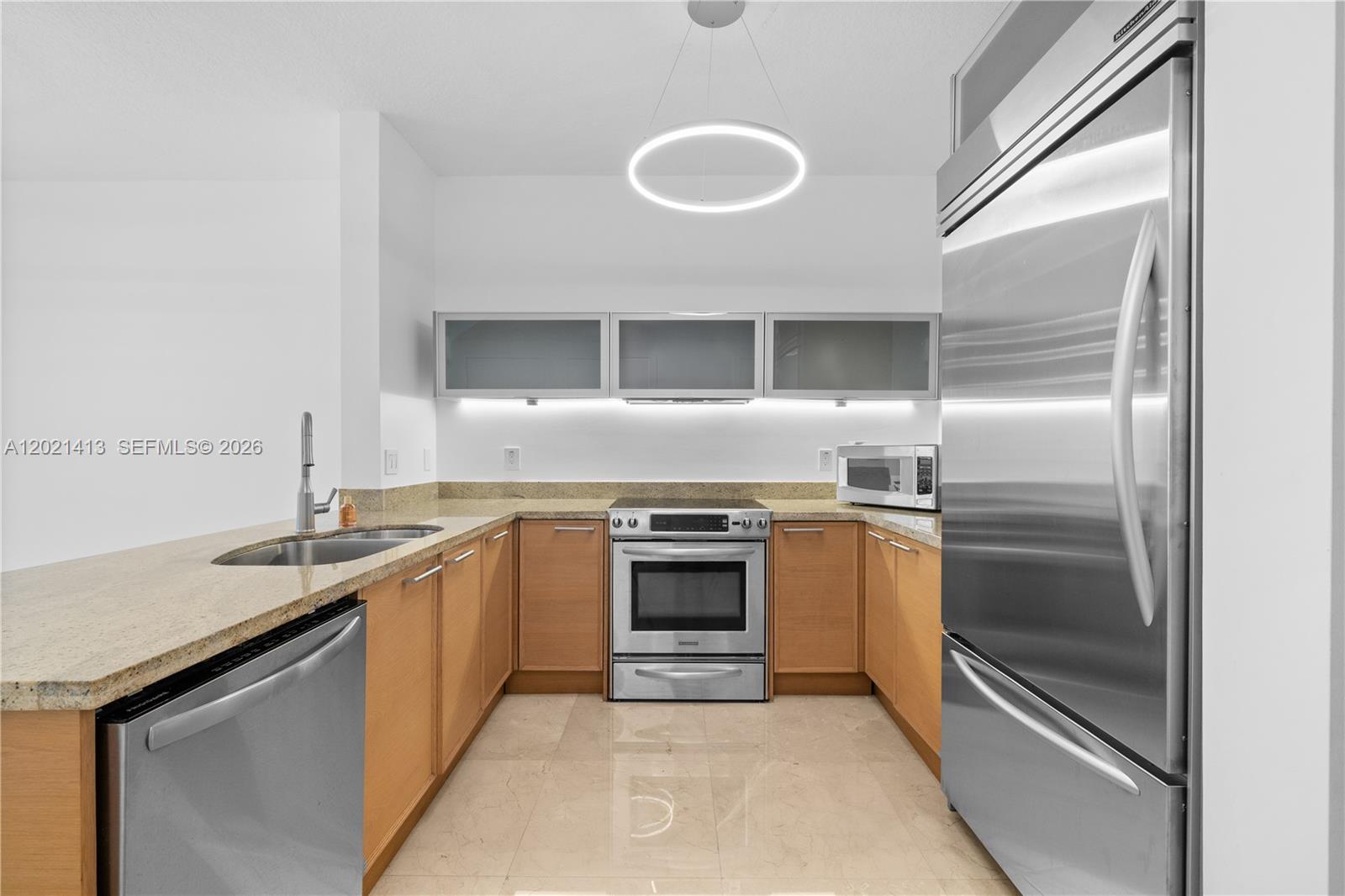 16275 Collins Ave 1703