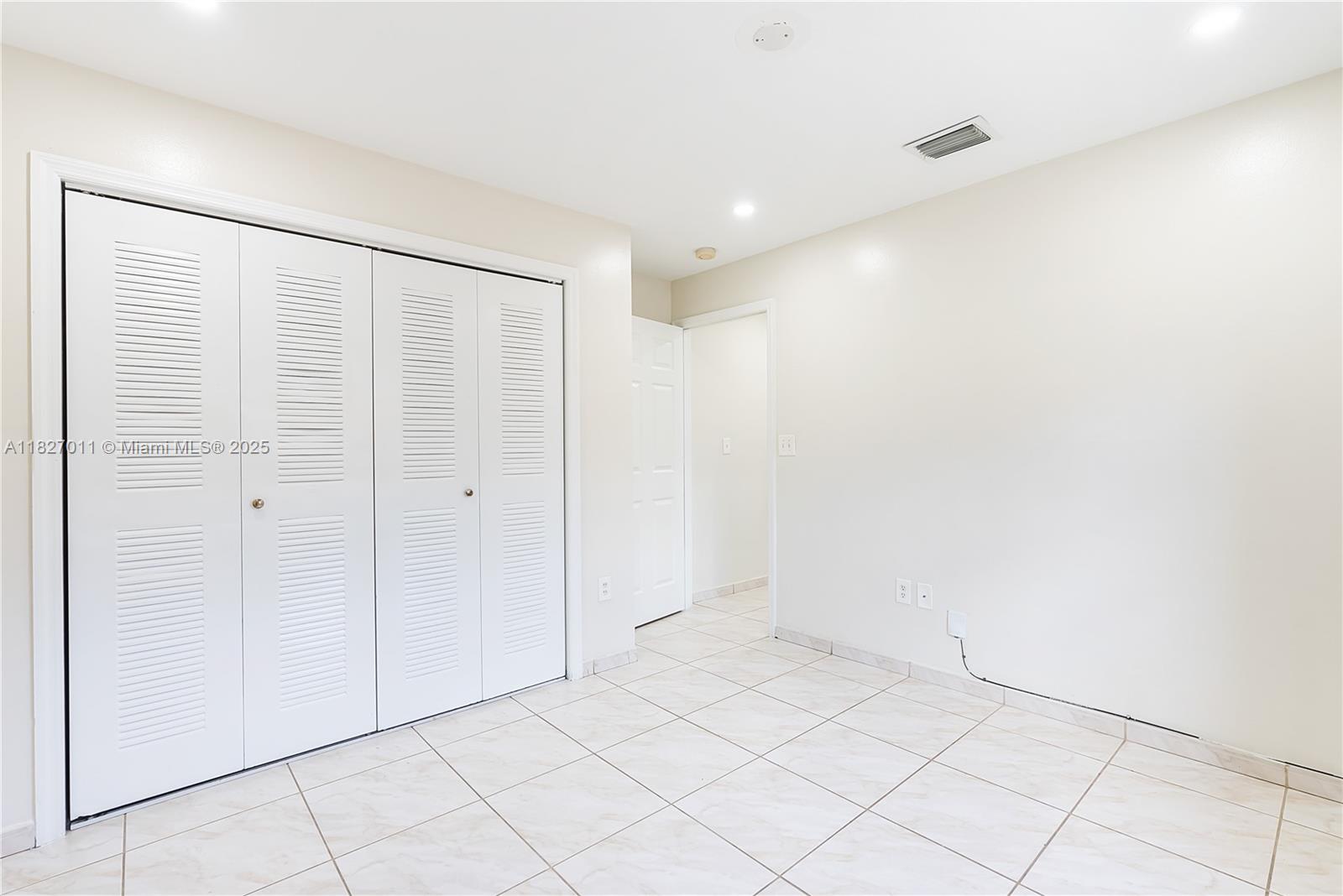 1214 NW 34th Ave 1214