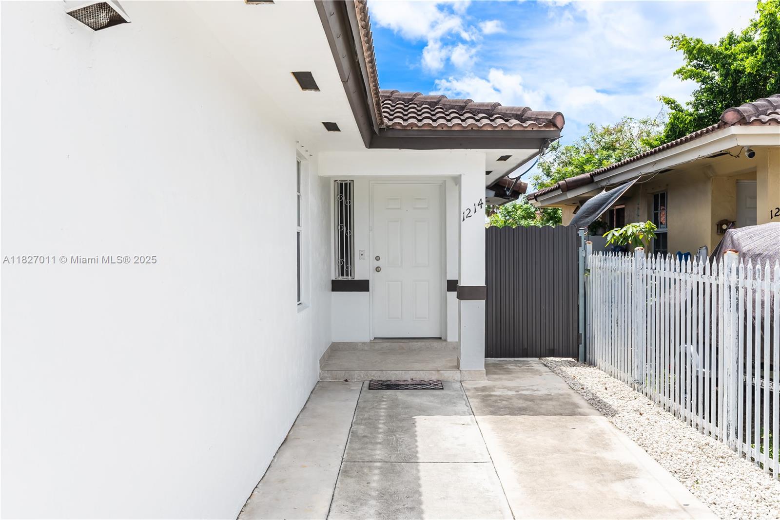 1214 NW 34th Ave 1214